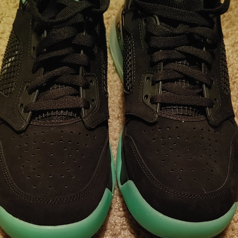 Jordan Mars 270 'Green Glow'